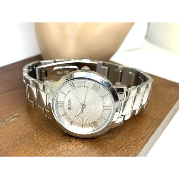 Guess Women\'s Watch GW0404L1 Quartz Silver Dial Stainless Steel 34mm main image 13